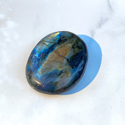 Flashy Beautiful Labradorite Gemstone Palm Stones