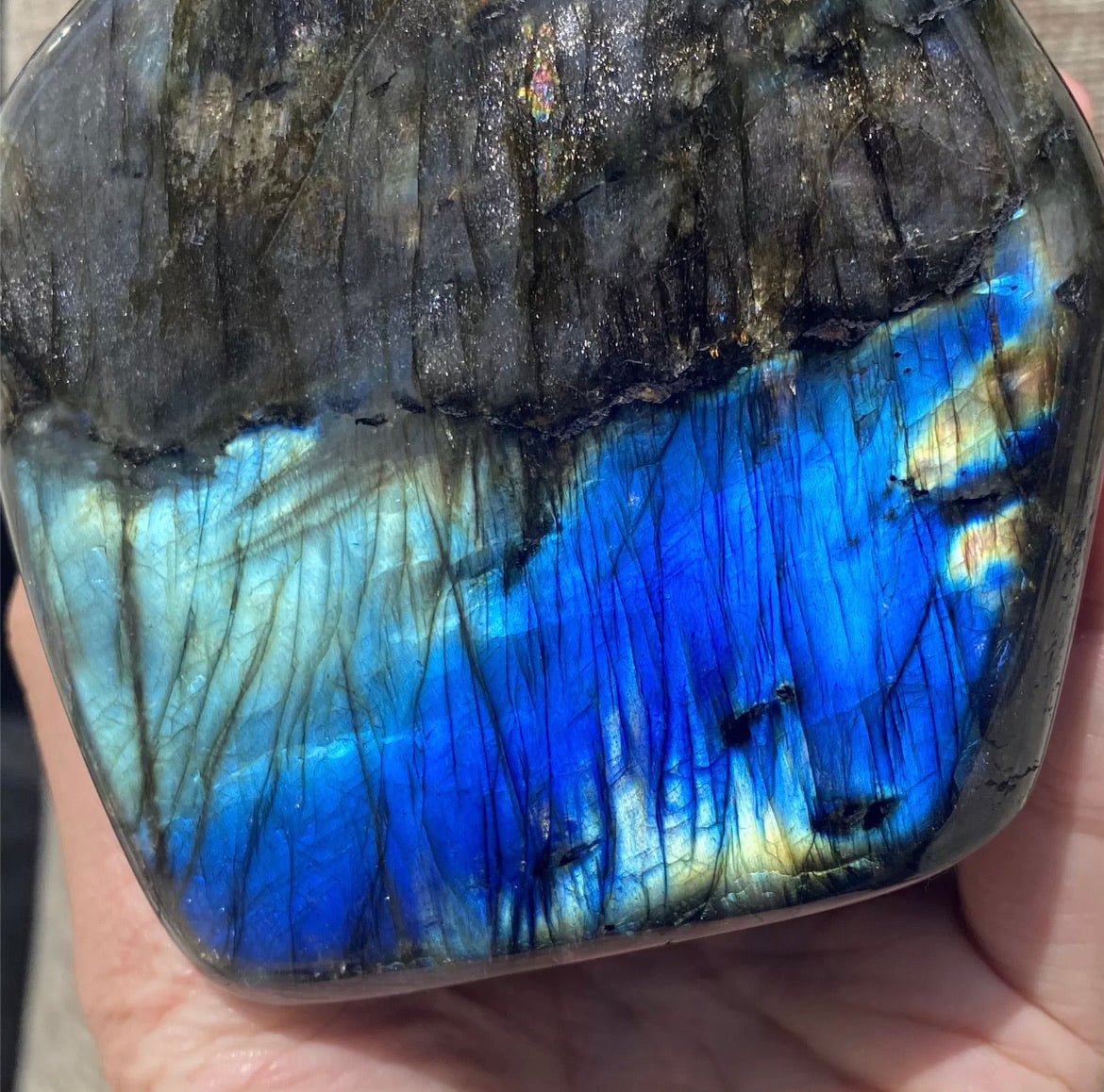 Natural Spectrolite Raw Gemstone Labradorite